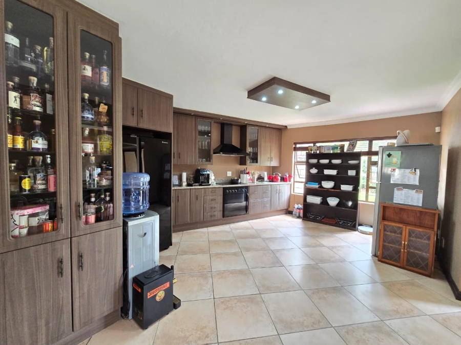 4 Bedroom Property for Sale in Melodie North West